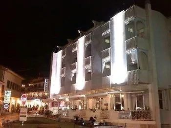 Hotel Everest 2*