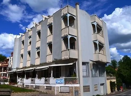 Hotel Everest 2*